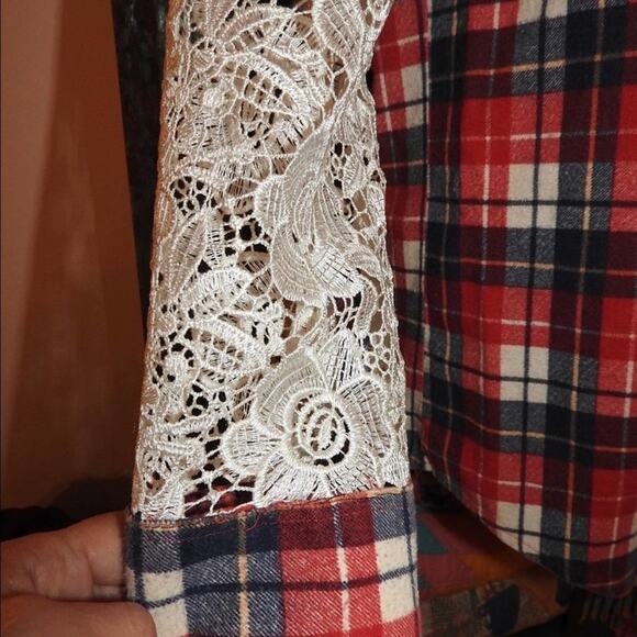 VINTAGE UNIQUE FLANNEL PLAID LACE SLEEVE SHIRT NWT - Picture 4 of 6
